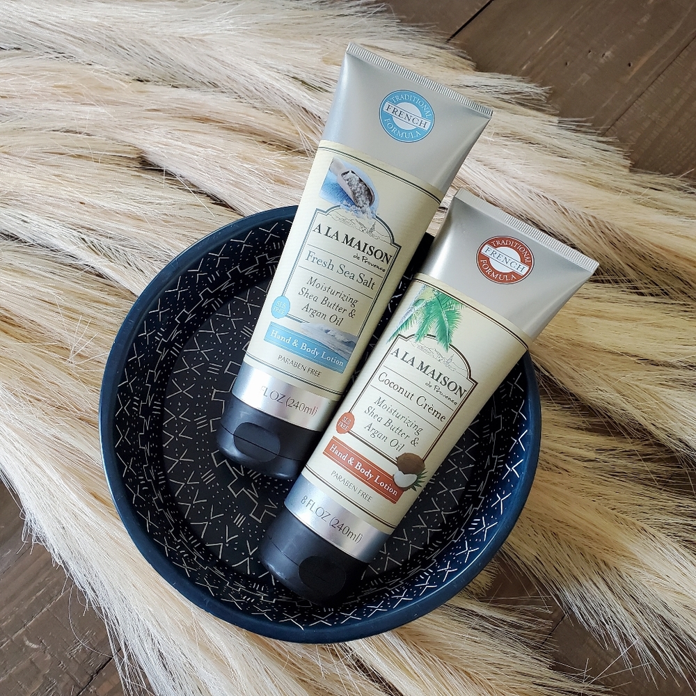 A La Maison Soothing Fresh Sea Salt & Coconut Creme Moisturizing Lotion 2 pc